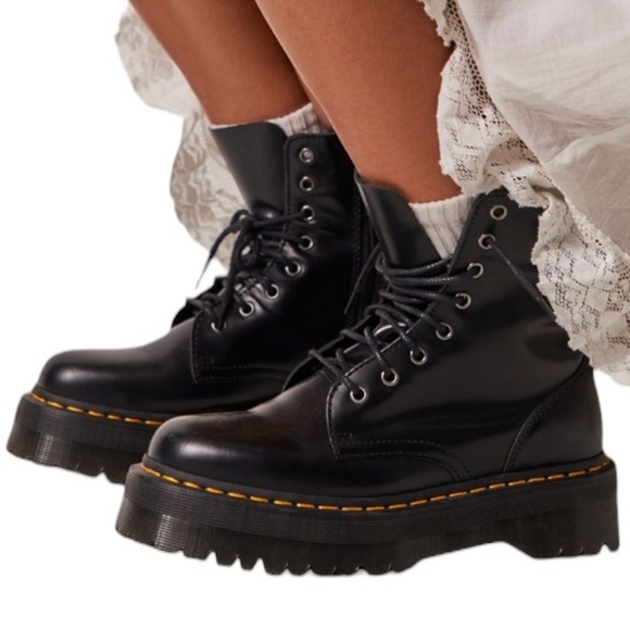 Dr. Martens Jadon Platform Boots Black Leather Womens Size 7 US Y2K Grunge Boho - Picture 1 of 14